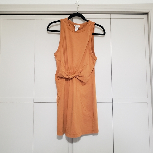 l*space Seaview Sleeveless Dress in Inka Gold size Medium - Picture 2 of 8